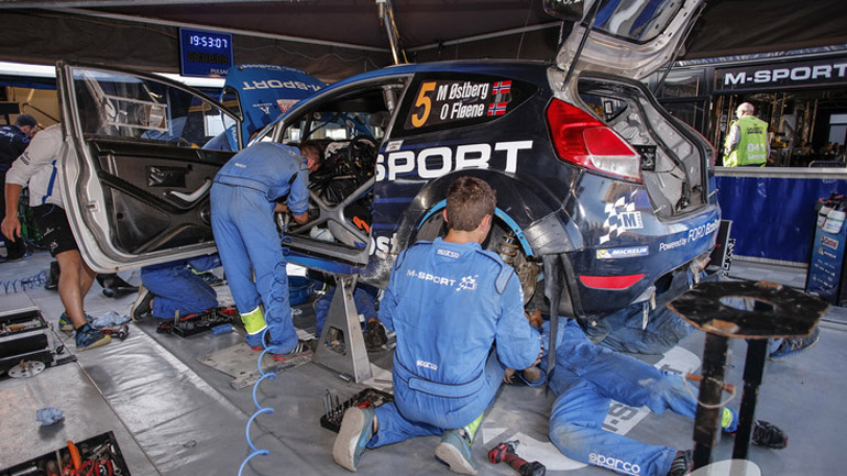 Φίδι δάγκωσε αγωνιζόμενο στο Ράλι Ουαλίας